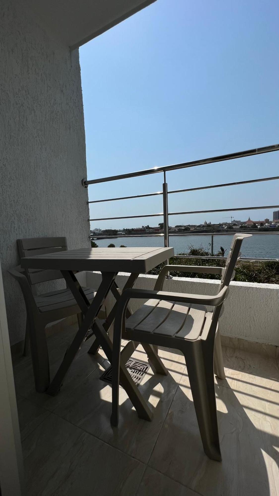 Bahia 79 Apartasuites Cerca Al Centro Cartagena Εξωτερικό φωτογραφία