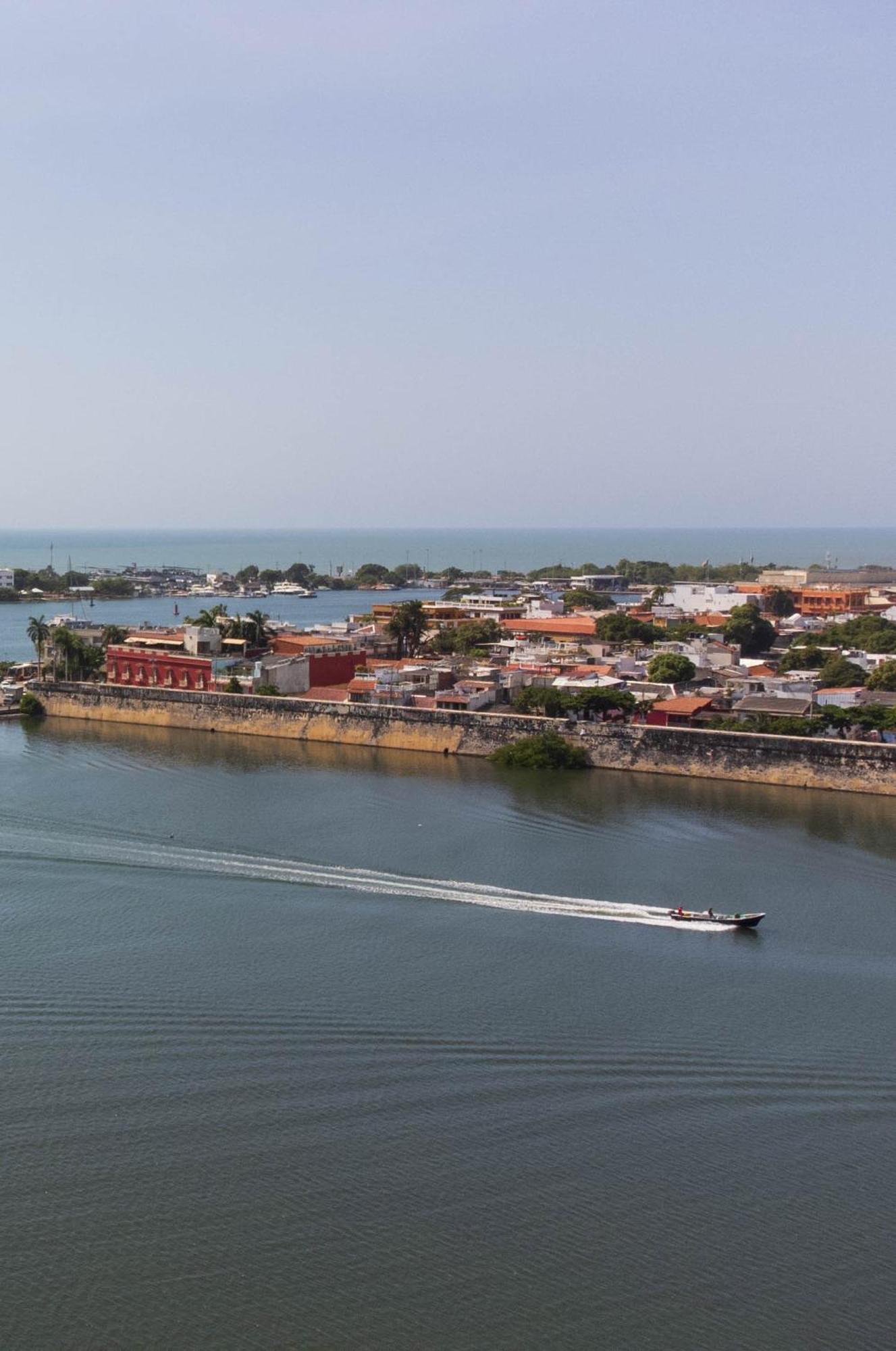 Bahia 79 Apartasuites Cerca Al Centro Cartagena Εξωτερικό φωτογραφία